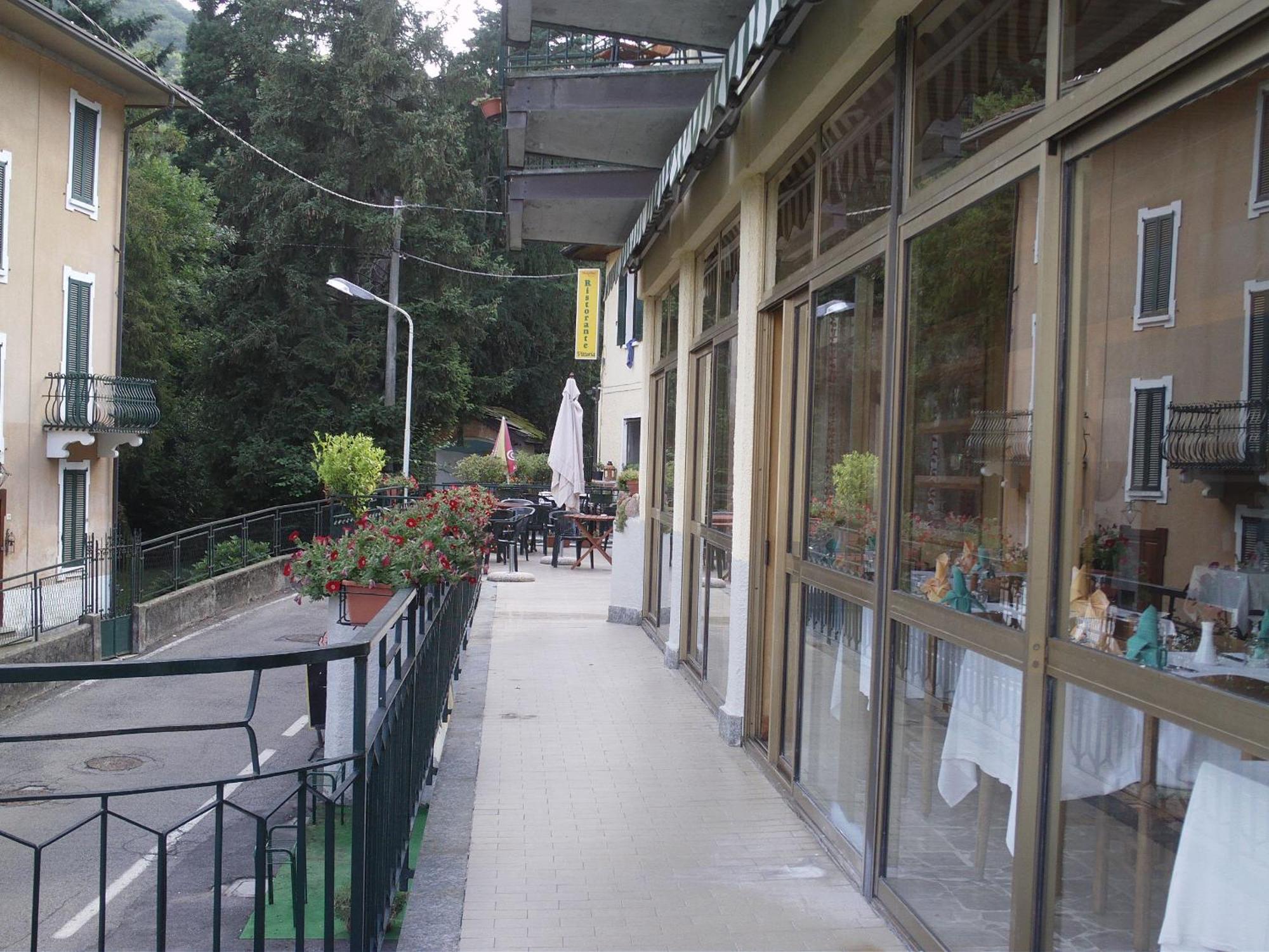 Hotel Ristorante Vittoria Dal 1920 Marzio Εξωτερικό φωτογραφία