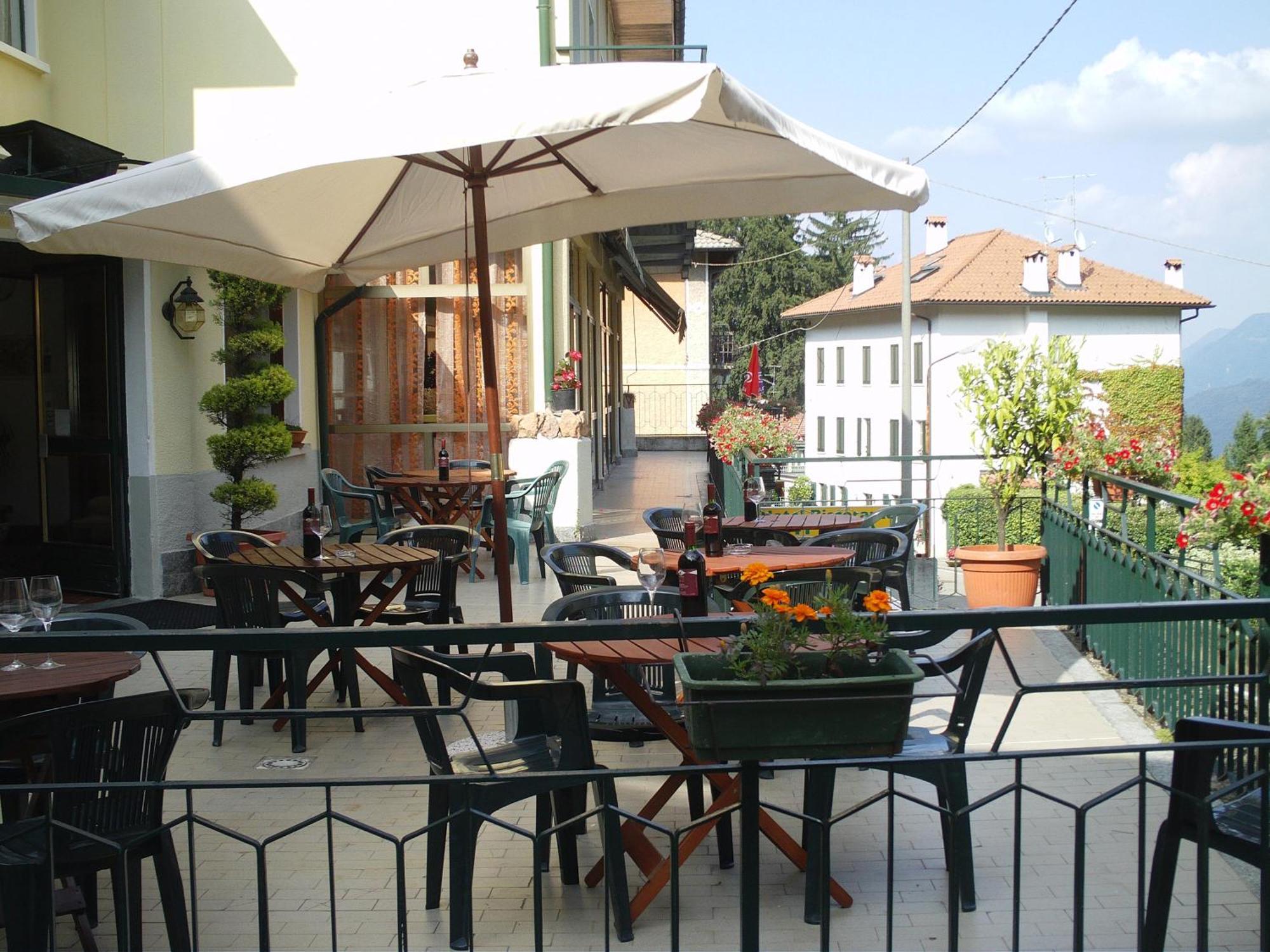 Budget Hotel Vittoria & Ristorante Marzio Εξωτερικό φωτογραφία